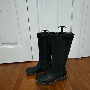 Ecco Black Leather Mid-Calf Heeled Boots